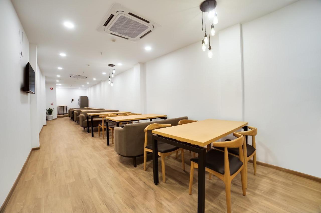 Oyo Townhouse 019 Anand Vihar Ξενοδοχείο Νέο Δελχί Εξωτερικό φωτογραφία