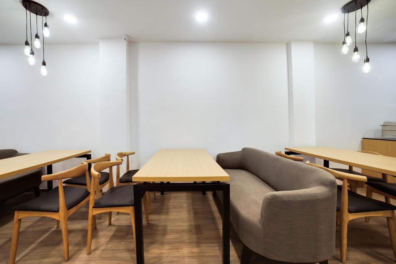 Oyo Townhouse 019 Anand Vihar Ξενοδοχείο Νέο Δελχί Εξωτερικό φωτογραφία